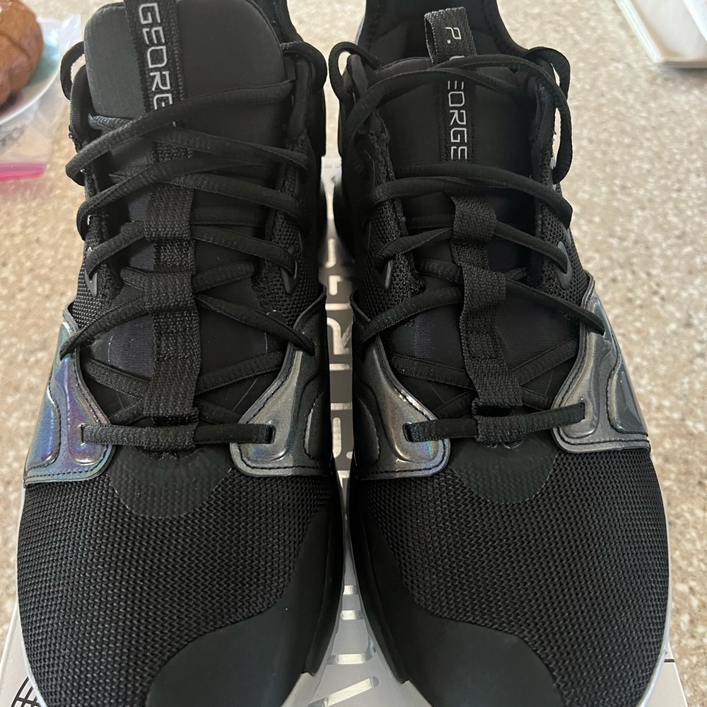 Nike PG 3 black and gray-Men’s size 12 like new